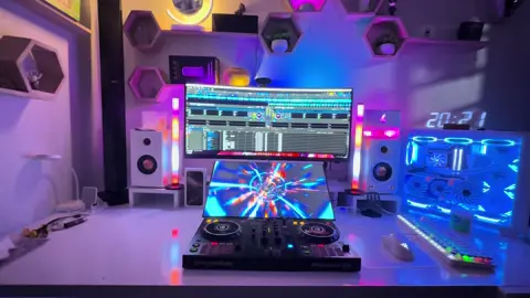 Mưa lạnh lên tí Nonstop cho ấm áp 🤫 #ducminh #nhachaymoingay❤️ #viralvideo #dancatiktok #hatinh 