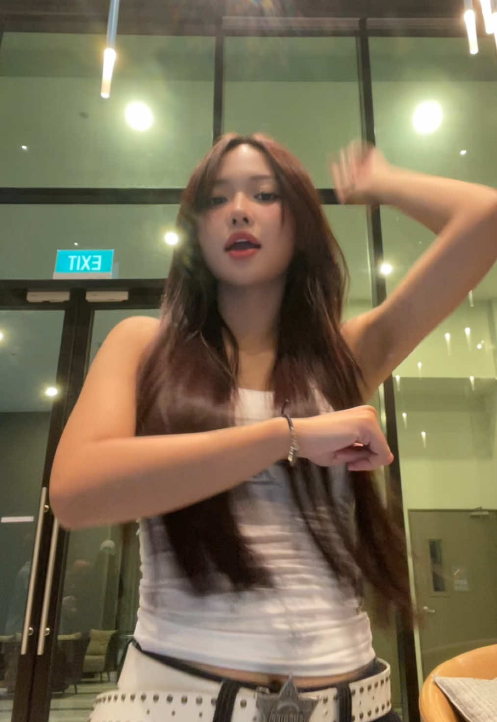 1’ ôn bài bất thình lình cùng cô giáo nào các bạn ơi!  #yeolan #lacloi #dancechallenge 