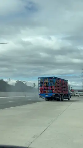 Buti walang natamaan saming mga nasa likod 