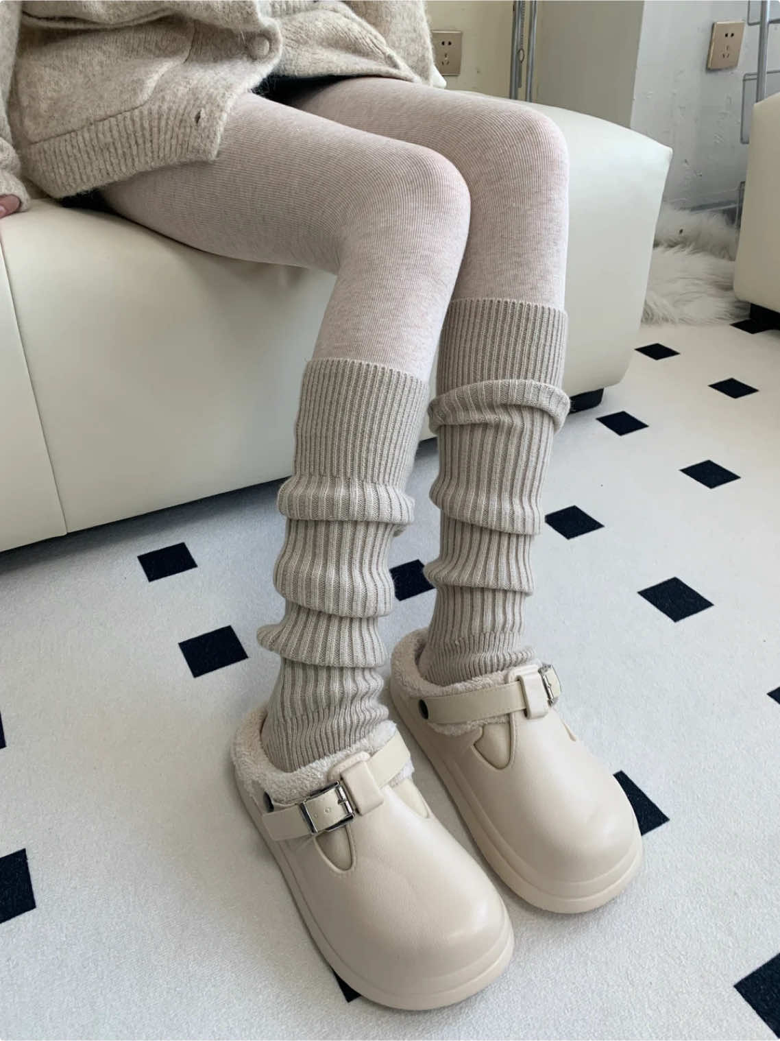 Lạnh rồi các nàng, nhanh tay sắm luôn 1 em sục lông vừa rẻ, ấm mà còn nhẹ #suclong #sucmuadong #muadong #depdimuadong 