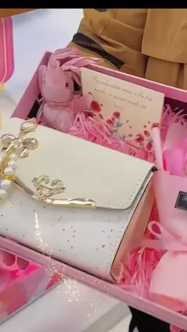 Tas selempang wanita persegi buruan chekout sebelum kehabisan#tasselempangwanita#ffyyyppppppppppppppppppp  #promoterbatas  #murahmeriah  #jangansampaikehabisan😜😜😜 