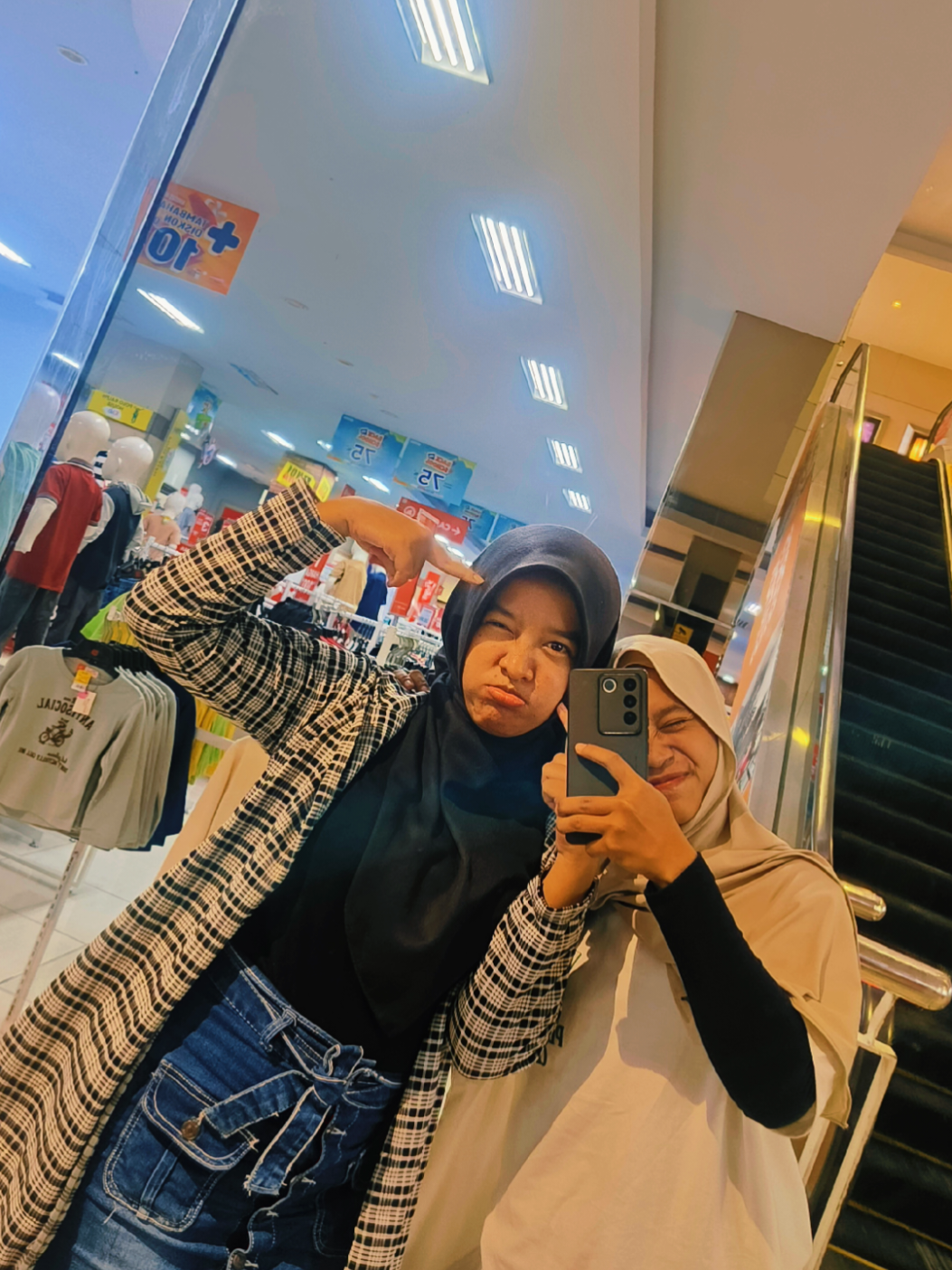 ⤷From the archives𓇢𓆸 #movienight #tangerang #ramayana @Jihann 💐 