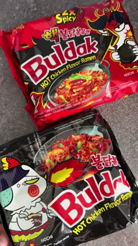 Din cei incercati pana acum, parca acestia mi-au placut cel mai mult🙈Ori incep sa ma obisnuiesc cu gustul lor si incep sa imi placa🤣 #buldakramen #buldak #spaicy #fyp #FoodLover 