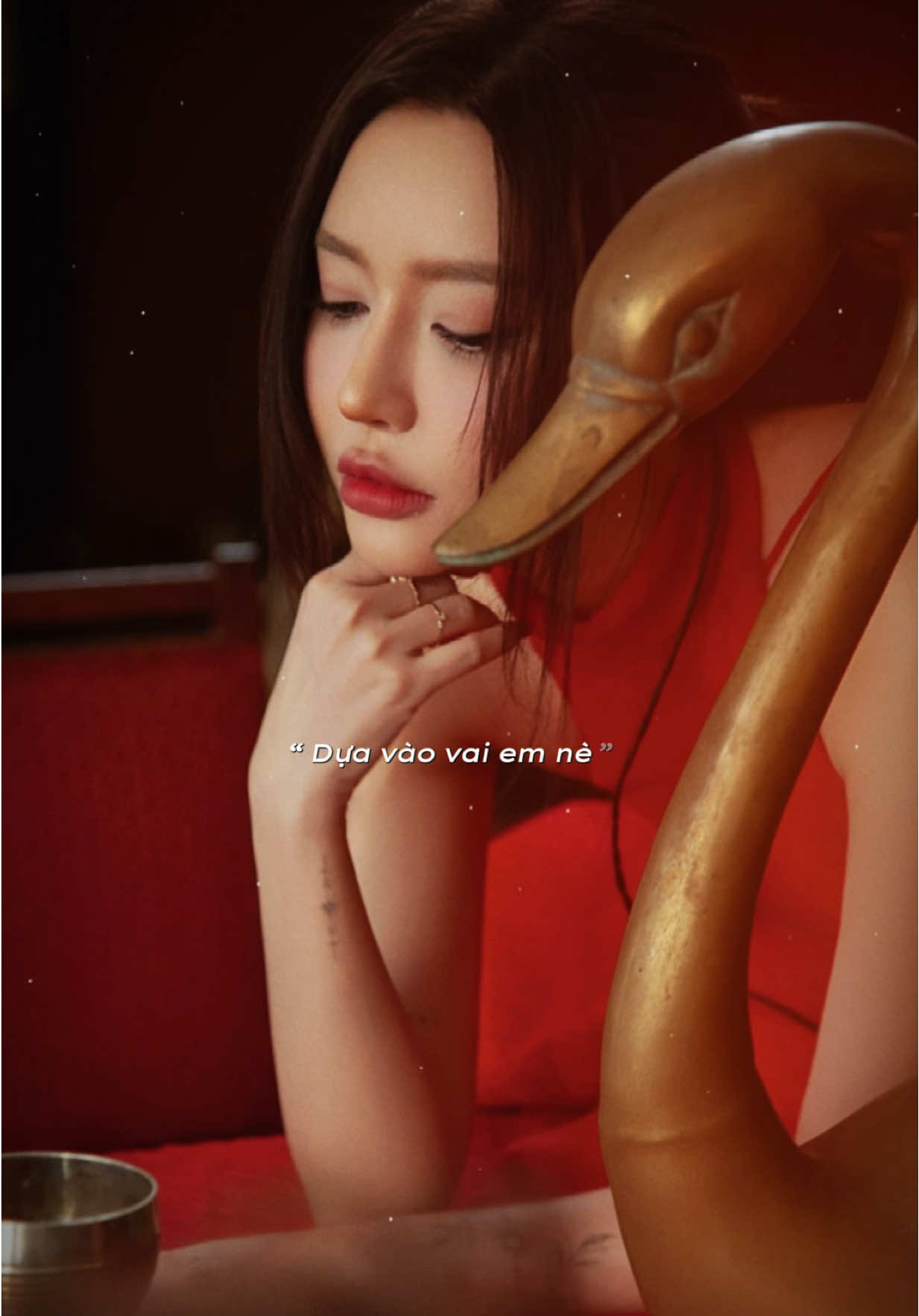 dựa vào vai em nè, để anh là em béee #bichphuong #thuong #CapCut 