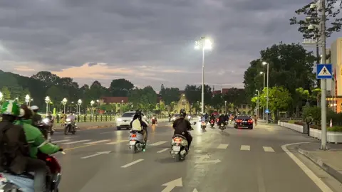 Bao lâu rồi bạn chưa được đi ngắm thu Hà Nội?