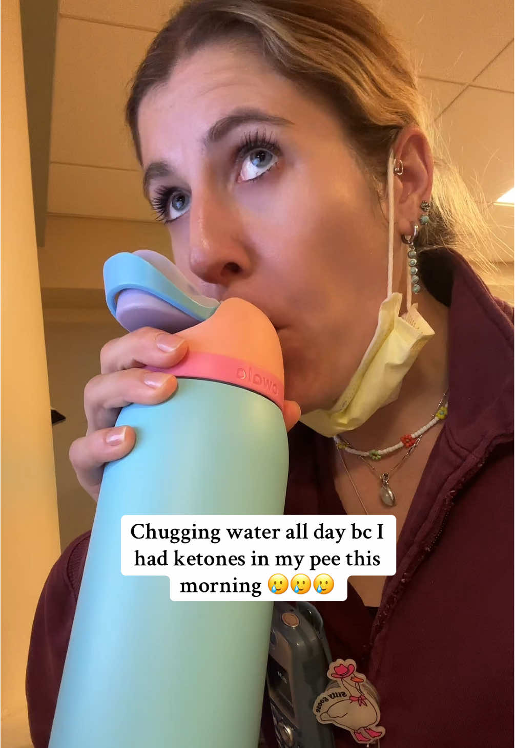I’ve been sick all week and I think I’m just dehydrated??? Should I be super worried if it’s just trace/small amounts of ketones my diabetic friends??  @Owala  #diabetesawareness #ketones #type1diabetes #t1d #diabetic 