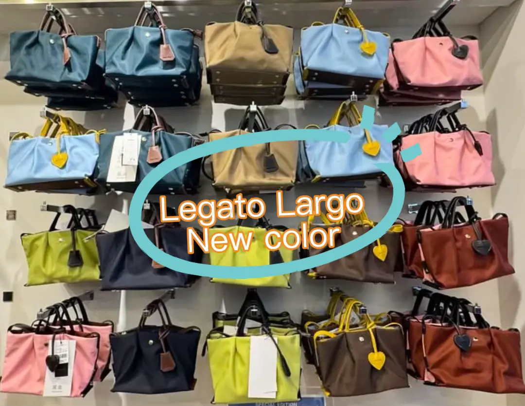 Warna terbaru dari Legato Largo nih guiss, super cakep banget. Kenapa kalian harus punya tas ini? Tas ini adalah anti burden bag yang artinya kalau kalian pakai ngga bikin bahu pegel. Tau dong kalau kita pake tas bahu kan suka bikin pegel kan lama-lama pas dipake, nah si legato largo anti burden ini tuh engga. Mantep abis Sizenya dari kecil sampe gede yang bisa muat laptop juga ada. #jastipbymadame #jastiptrusted #legatolargo #privateshopperindo 