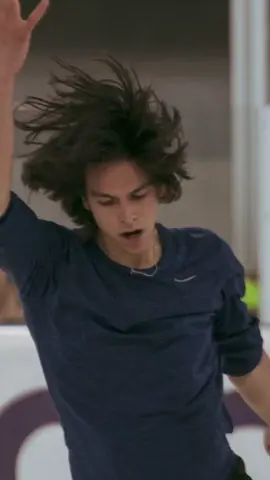 Простите …. Это просто новая стратегия #петргуменник #figureskating #petrgumennik #стратегия #fur 