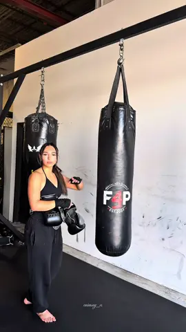 Muay thai🖤 Ig enimsay_rs #muaythaigirl #mmagirl #kickboxinggirl #muaythaibag #muaythaifighter 