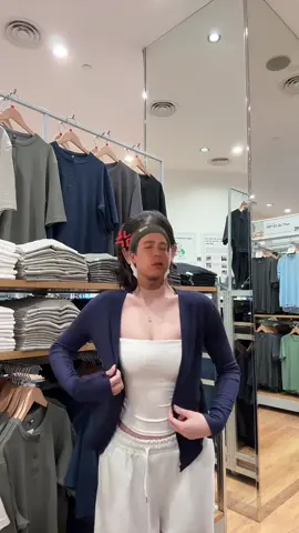 Con áo đẹp mà rẻ quá mấy bà ơi#tiktokshop #thoitrangnu #thoitrang #aonu 