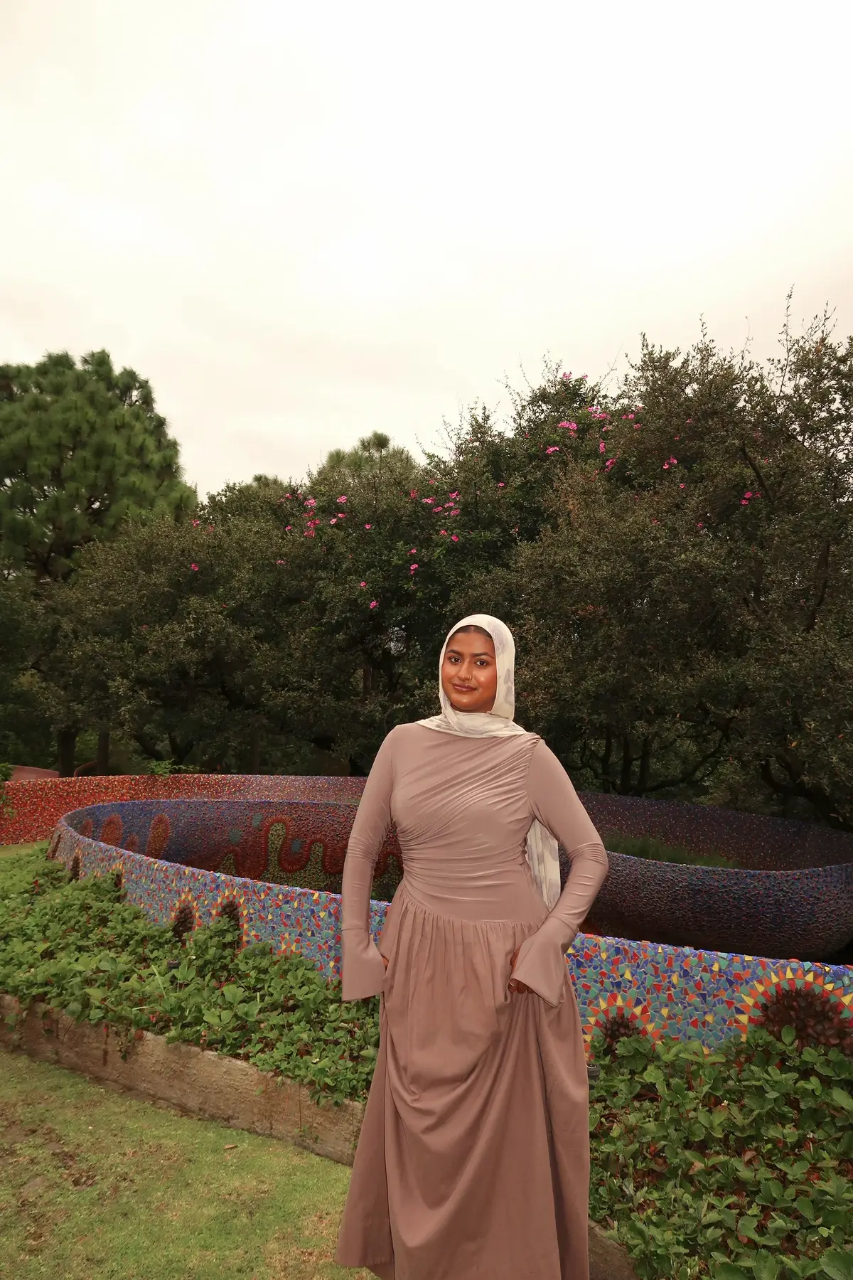 in a fairy world 🧚🏽 #mexicocity #cdmx #travel #modestfashion #hijabifashion 