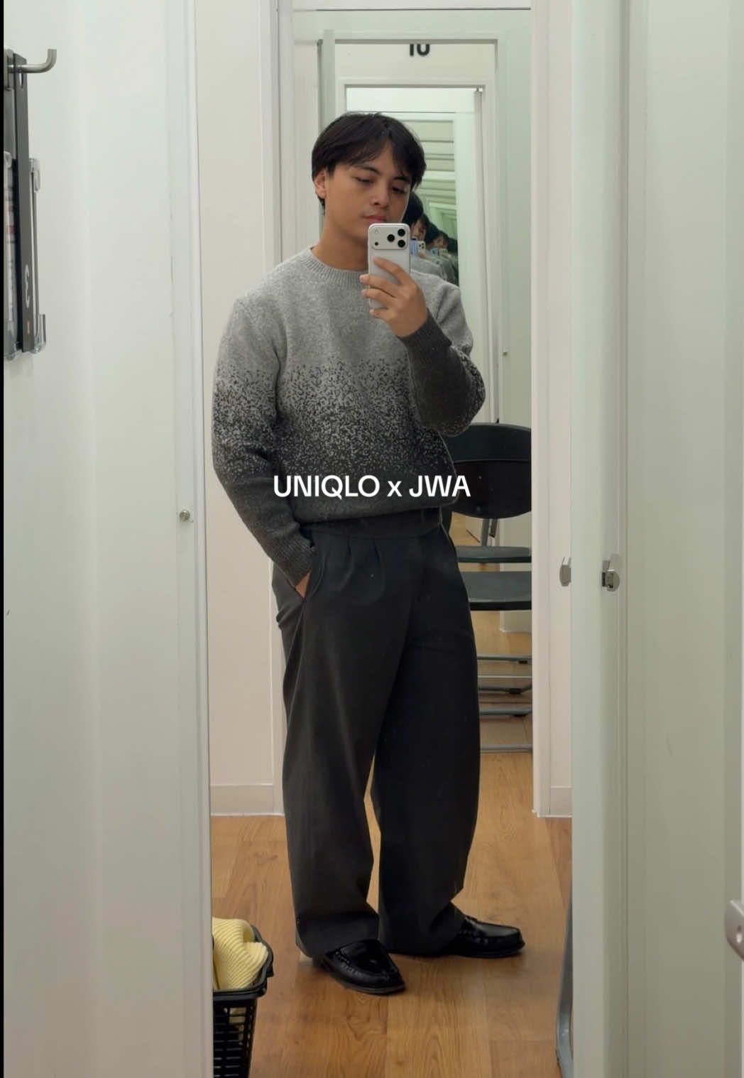 soufflé YARN? if anyone knows how to do knitwear it’s Jonathan Anderson #uniqlo #fallwinter #fitcheck @Uniqlo Philippines 