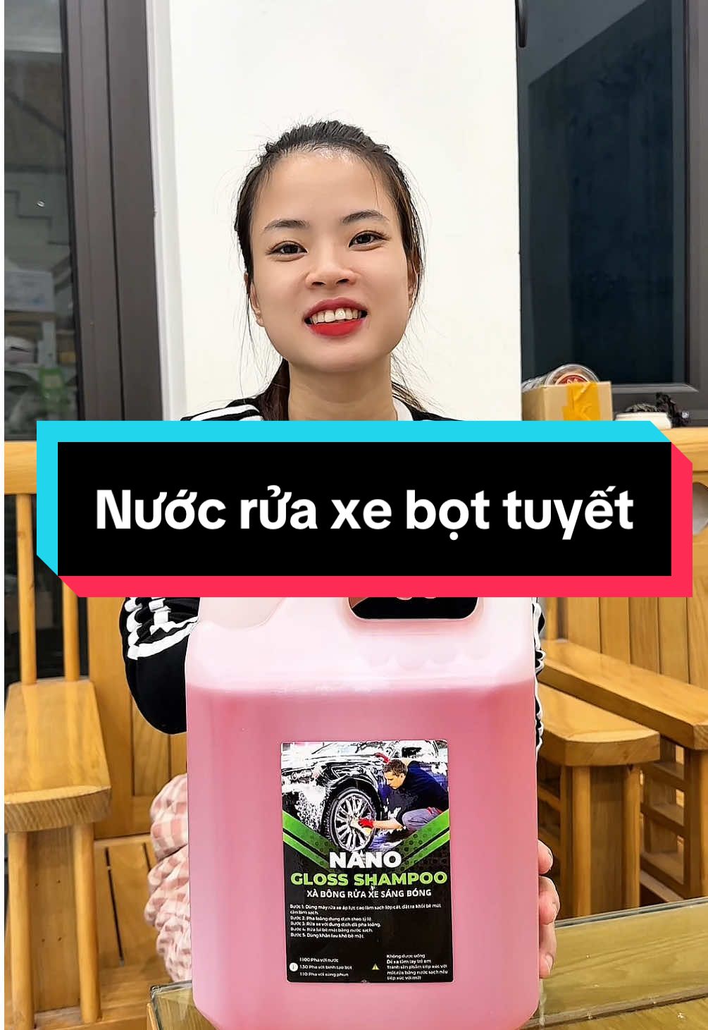 Nước rửa xe không chạm bọt tuyết #giadungmeinreview #nuocruaxe #nuocruaxebottuyet #nuocruaxekhongcham 