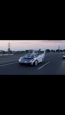 Vừa Xe Vừa Máy Bay Tạo Nên Siêu Phẩm 