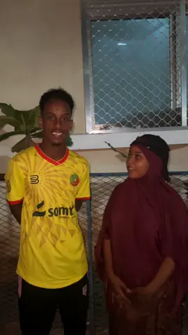 Ciyal holwadaag lacibkan maxaa dhahdeen @Homze Curiye 77 @Aarka bari🇧🇷● 