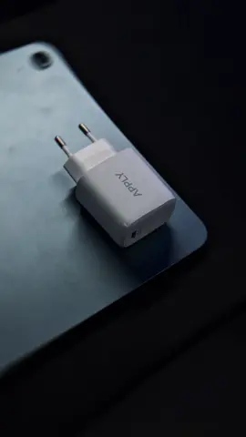 Kemewahan dalam setiap detik pengisian daya ⚡ Powerlink II di mana performa bertemu dengan keanggunan.