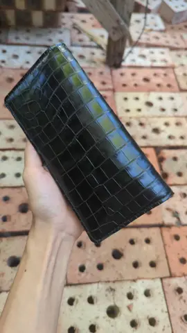 #ktwoleathercraft #fashion #မန်းလေးကျောက်ဆည် #အကြမ်းခံတဲ့သားရေစစ်စစ်လက်ချုပ်သီးသန့်တွေရမယ် #သားရေစစ်စစ်လက်ချုပ်ပိုက်ဆံအိတ် 