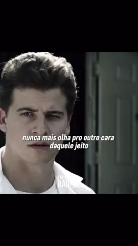Ele não sabia que era um cobra kai… #valentao #cobrakai #cenas #serie #editoragazzo 