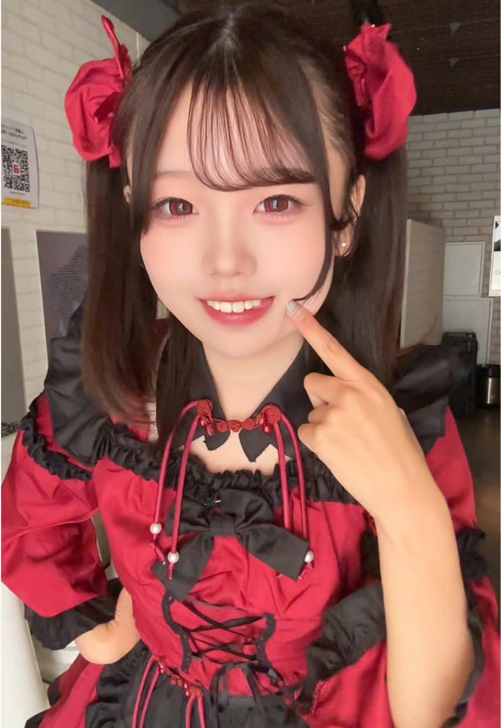 この音源クセになる🎶 #honeyhoney #メイドカフェ #ハロウィン #チャイナ服 #acelerada 