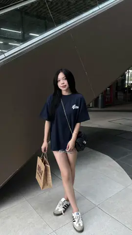 Tính ra áo hời quá ý #xuhuong #viral #fyp #bứtphá #aophong 