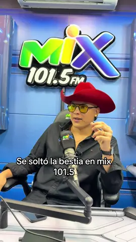Se soltó la bestia en @MIX 101.5 fm CALI  @la banda de sinaloa 