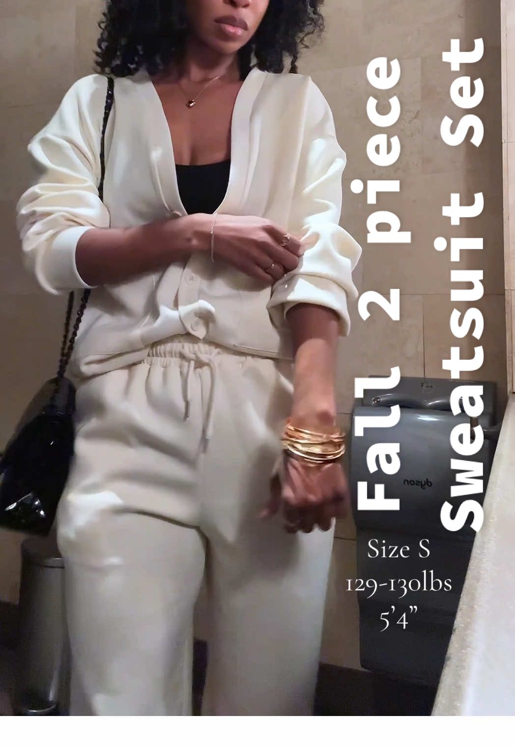 Cutest sweatsuit throw on … elevate it by putting on a white collar shirt & boots with it 🤌🏾 @Katchme #sweatsuit  #fallfashion #katchme #fallaesthetic 