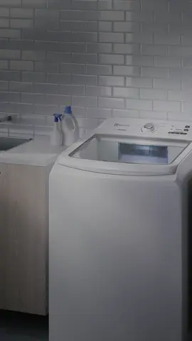 Depois de conhecer a Máquina de Lavar Electrolux, a única coisa que importa é qual o dia de lavar todo o jogo de cama na #SuaCasaBemVivida 💙