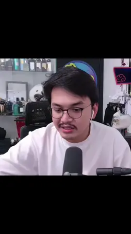 mas ade dikirim coklat sama RRQ langsung ada kode nya🐝 #set1awanade #aeronshikii #mobilelegends #mplindonesia #fyp 