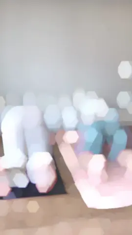 Flow state with my yoga bestie 🧘🏻‍♀️🧘🏼‍♀️