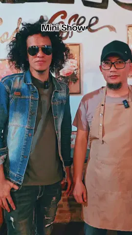 #go show lagi kawan di king food & coffe,malam minggu ini 25 oktober 2025, lest go ramai2 kawan,moga terhibur yaa....🤗🤩@ZONA HAPE @KiNG food & Coffee @DUROE MEUBISA🇹🇷🇹🇷🇲🇾🇲🇾 @putripuput2000 @fadlimitsubishidipo @gelembung_real 