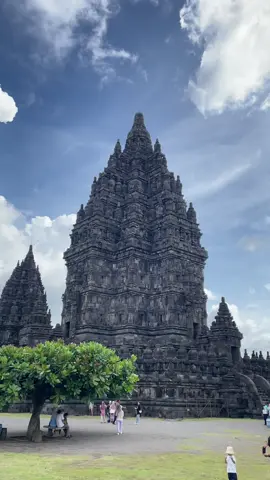 #candiprambanan #jogjaistimewa #jogja24jam #fyppppppppppppppppppppppp #foryoupage 