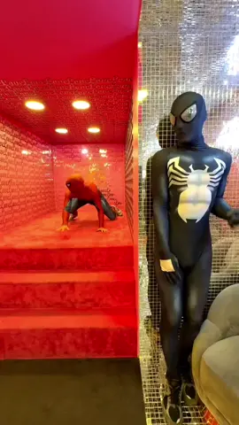 Venom scard spiderman #presenthuntusa  #learningwithfun #safeforkids #familyfriendly #madeinusa #ukkids #usakids #britishcartoons #americancartoons #cartoonsuk #cartoonsusa#LIVEIncentiveProgram #LIVEWithLessFollowers #PaidPartnership 