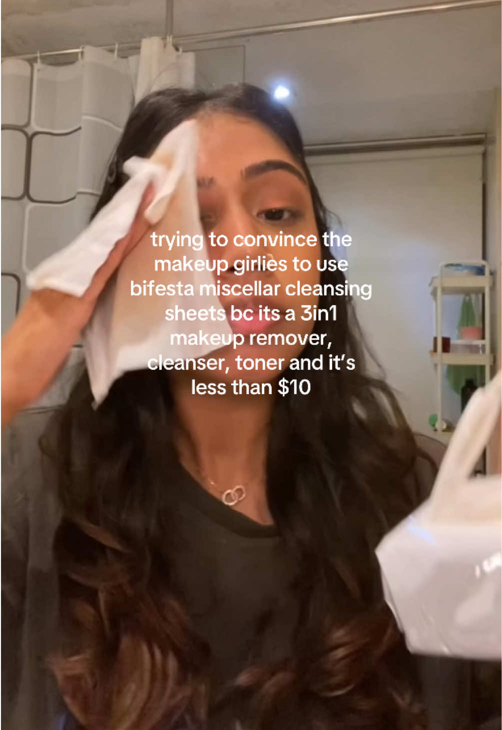 i remove all my makeup in under 5mins these makeup cleansing sheets have made my life 10x easier 😭🙏 #makeupremover #skincareroutine #makeupremoval #skincare #skincarehacks 