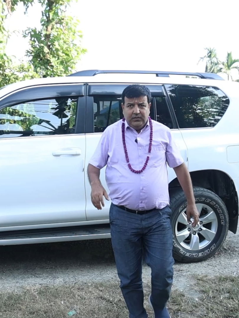 भाइटीकाको दिन डा. सुनिल शर्माले गरे बिरामीको घरमै पुगेर निःशुल्क उपचारको व्यवस्था #sunilsharma #MakaluKhabar #Kangress #health