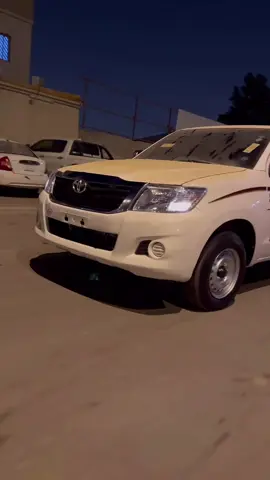 تدور فريسه تفترسها😎✋🏻.#fyp #اكسبلور  #هايلوكس_2014 #شهرة #الرياض  