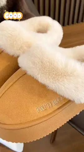Sục nữ cổ lông đi trong nhà siêu ấm. Chất da lộn sang chảnh, đế cao su chống trơn trượt, giày êm, siêu nhẹ giúp bạn đi lại thoải mái, thuận tiện. #dep #sucbong #depbong #depditrongnha #vuthuthao93 