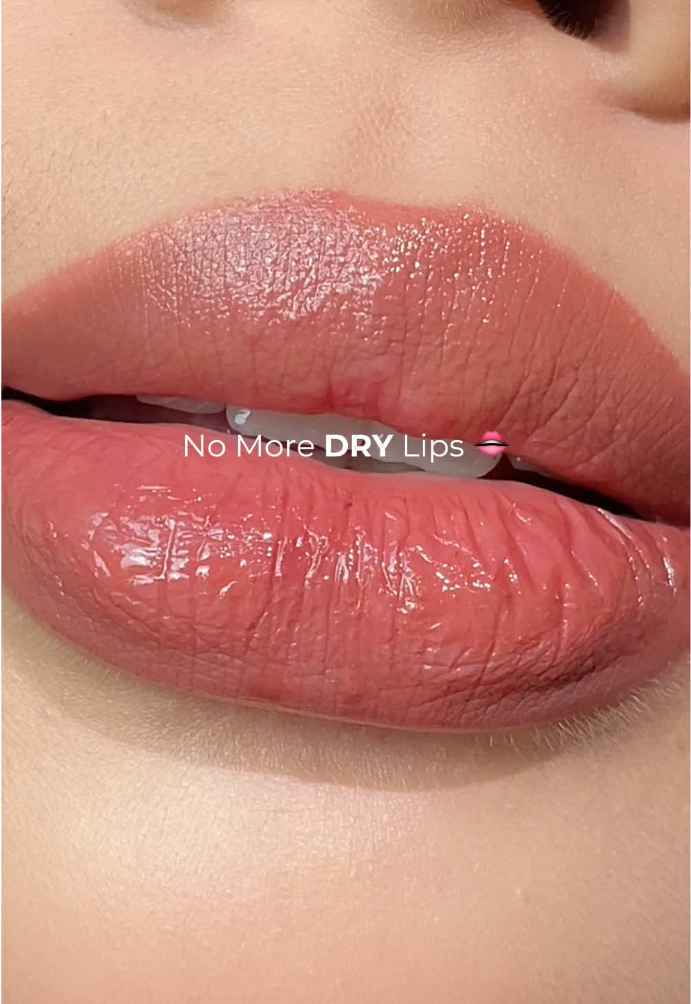 no more dry lips meskipun pake lip cream💗 #twotonelips #lipcream #lipcreamwardah #WardahGlastingPinkShades #glastingliquidlip 