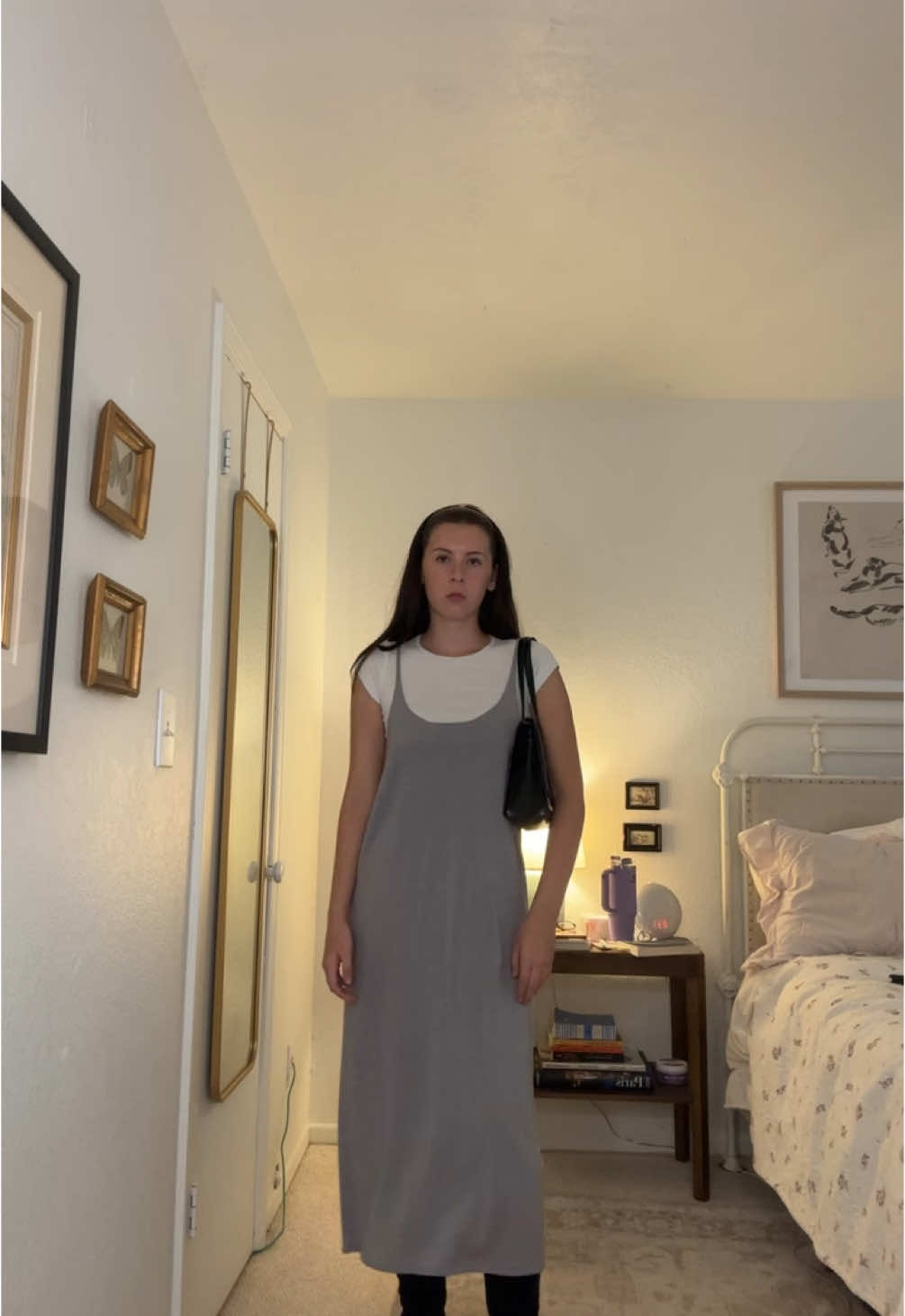 Feeling fall #OOTD #fashion #fashiontiktok #90sminimalism #prada1995 #90sprada #cbk #effortlesschic #falloutfit #mididress 