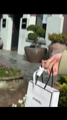 #chanel #shopping #beauty #single 