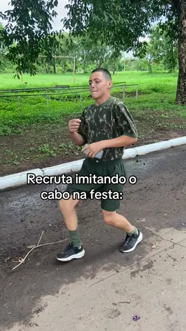 🤣🤣🤣#exercitobrasileiro🇧🇷 #militar #militarytiktok #fyp #recruta 