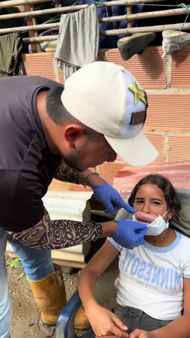 Ella se operó los labios 🤯😱 #Viral #lgbt🌈 #FYP #Foryou part4 