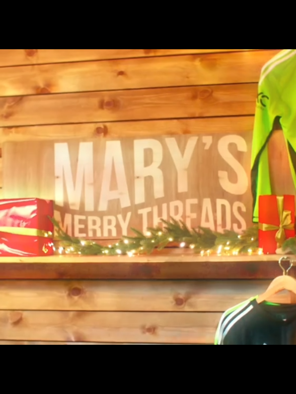 จะถึงคริสมาสต์แล้วขอให้มีความสุขในวันคริสต์มาสนะครับ