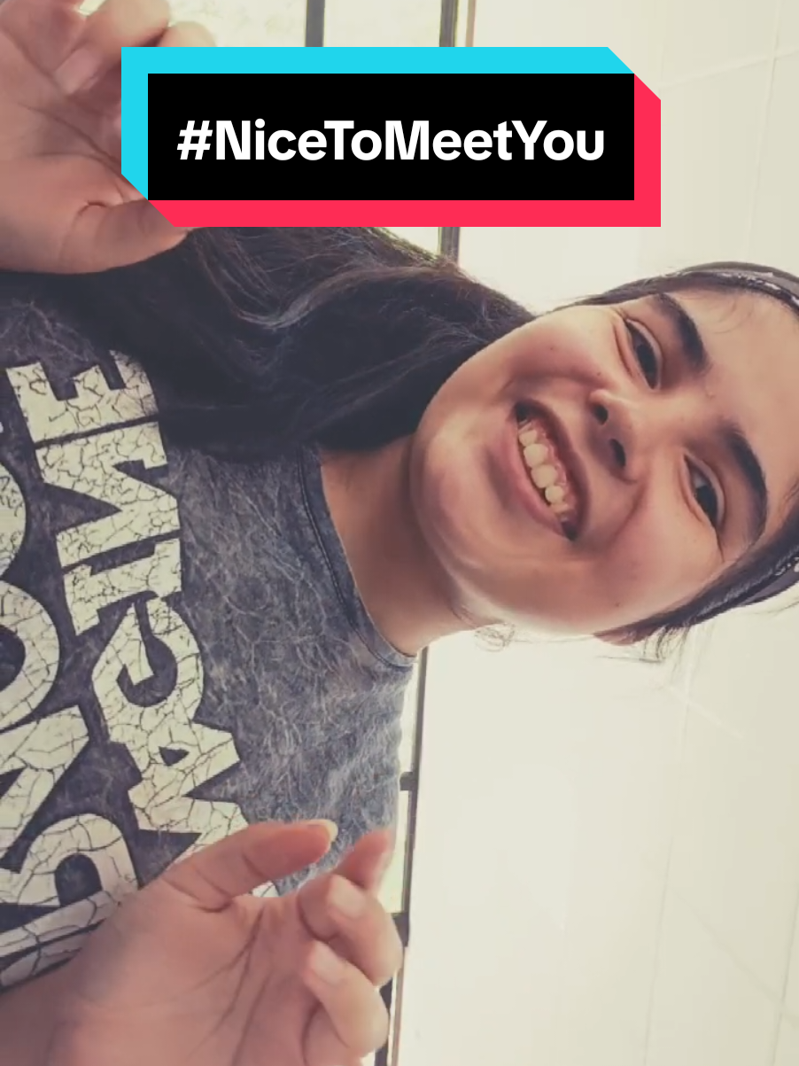 anyway, it's nice yo meet you 😝 (estaba en el buffet, apenas escuchaba la canción ksks) #nicetomeetyou#parati#argentina#lentejas#lipsync 