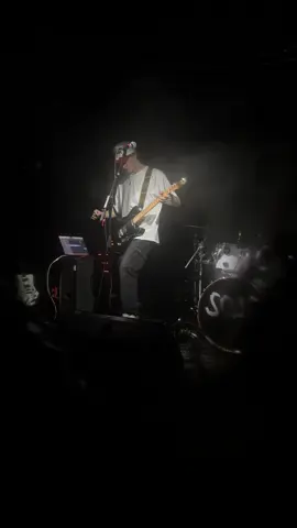 tom abisgold opening for soap in liverpool #foryoupage #foryou #fyp #concert #music #fangirl #tomabisgold #soapband 
