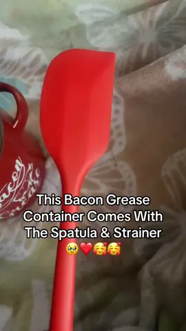 Grab Yours 🥹❤️🥰 #tiktokshopfinds #greasecontainer #bacongrease #strainer #spatula #tiktokmademebuyit #kitchenfinds 