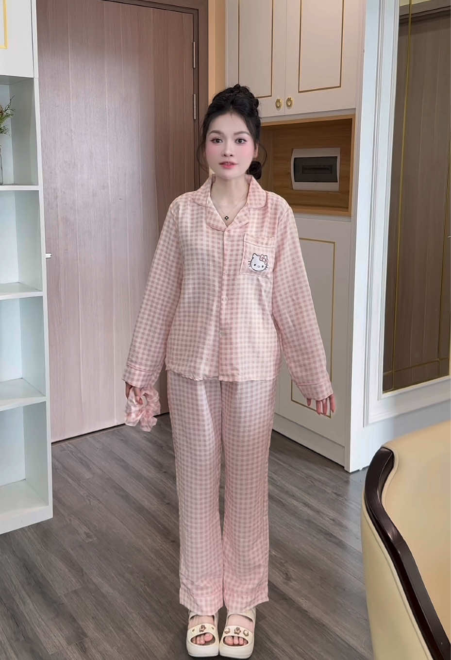 Mặc nhà kiểu này bị xinh í 