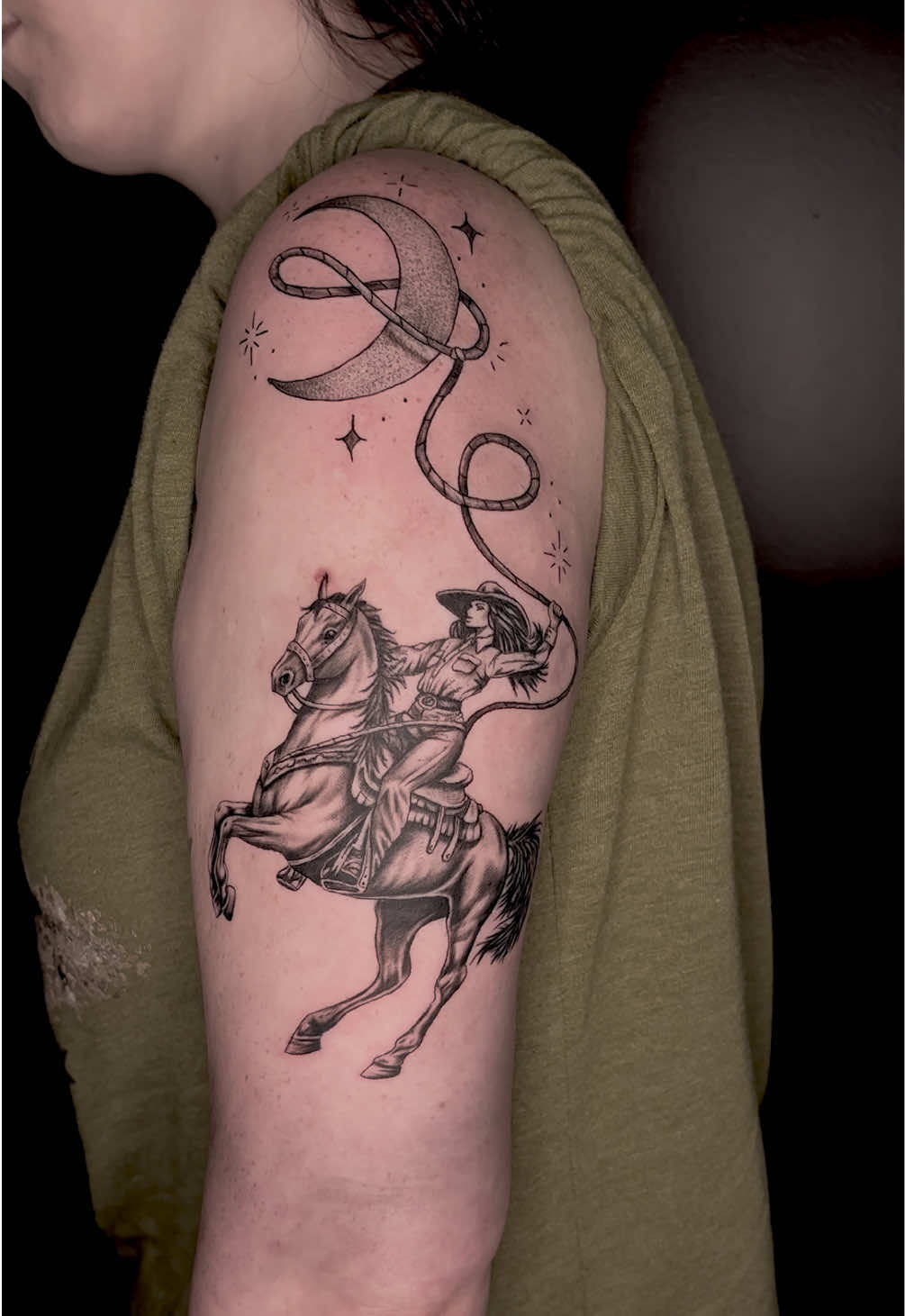 Western pieces🤠 #tattoo #femaletattooartist #westerntattoo #tattooideas #fyp 