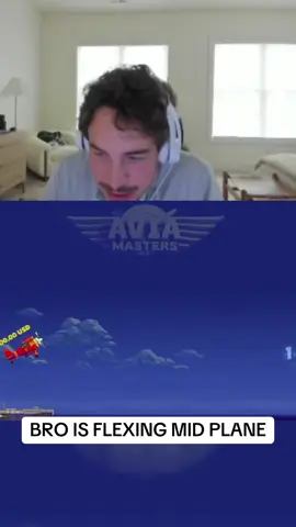 BRO IS FLEXING MID PLANE #rydurzclips #flexing #btc #crypto 