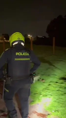#colombia  #policia 