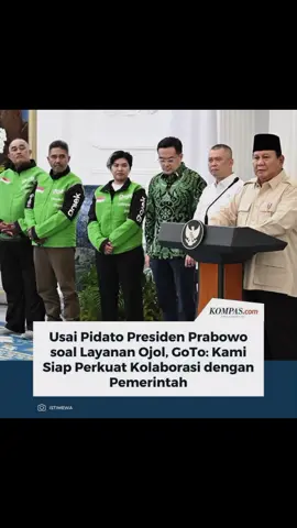Presiden Prabowo Subianto menyoroti pentingnya peningkatan layanan dan kesejahteraan bagi para pengemudi ojek online dalam sidang kabinet paripurna di Istana Negara, Senin (20/10/2025).  Langkah ini menjadi bagian dari upaya pemerintah membangun ekosistem transportasi digital yang sehat dan berkeadilan, sejalan dengan arah kebijakan ekonomi inklusif di era digital. Presiden Prabowo juga menekankan perlunya keseimbangan antara inovasi teknologi dan perlindungan terhadap pelaku lapangan seperti pengemudi ojol, yang selama ini menjadi tulang punggung ekonomi digital di Indonesia. Sebagai perusahaan teknologi yang lahir dan tumbuh di Indonesia, PT GoTo Gojek Tokopedia Tbk (GOTO) memandang arahan Presiden Prabowo sebagai momentum untuk memperkuat kolaborasi lintas sektor. GoTo menegaskan komitmennya menjaga kesejahteraan mitra pengemudi dan pelaku UMKM melalui berbagai inisiatif, seperti peningkatan standar layanan, pengembangan fitur keamanan, serta dukungan akses finansial dan pelatihan digital bagi mitra. Perusahaan juga berkomitmen terus beradaptasi dengan kebijakan pemerintah agar pertumbuhan ekonomi digital Indonesia berjalan inklusif, berkeadilan,  #fyp #presidenprabowo #Ojol #OjekOnline#fyppppppppppppppppppppppp 
